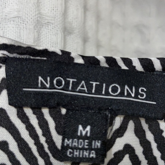 Notations Sleeveless Blouse Top - Picture 4 of 4